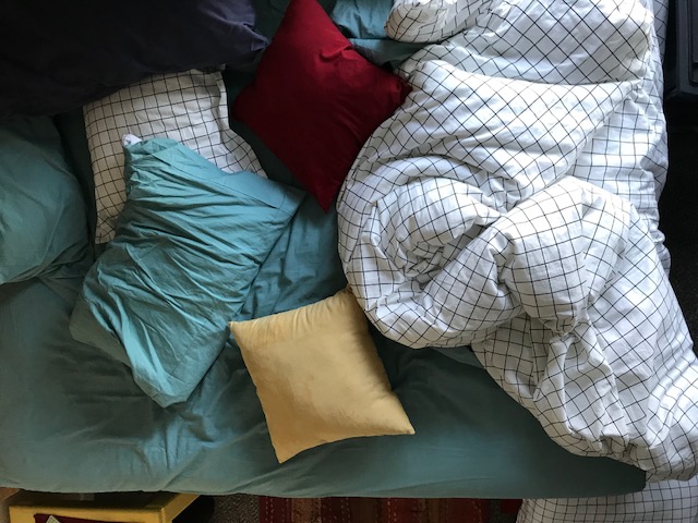 unmade bed