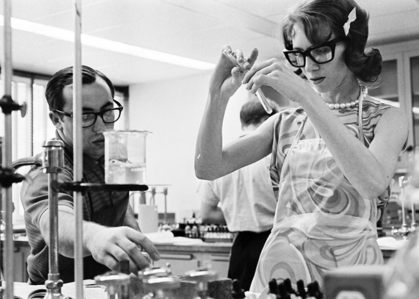 Chemistry students in goggles, 1968